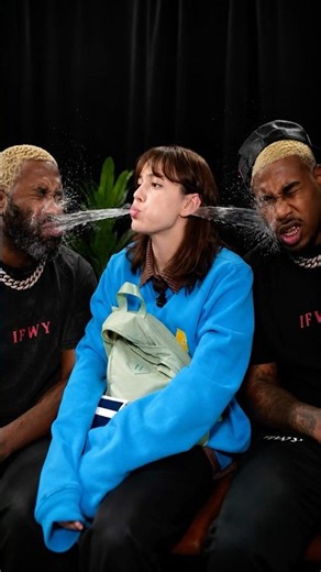 Adrien Broner Reacts to His Assistant Spitting In His Face