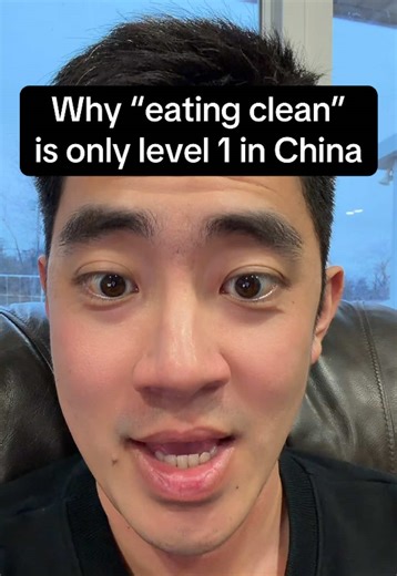 You can eat clean every day and still have weak digestion. In Chinese medicine, gut health isn’t just about ingredients — it’s about habits. Overeating, cold drinks, and late-night eating slowly weaken your digestive energy without you realizing it. Protect your gut, and your energy, immunity, and metabolism follow. #guthealth #chinesemedicine #tcm #digestion #healthtips