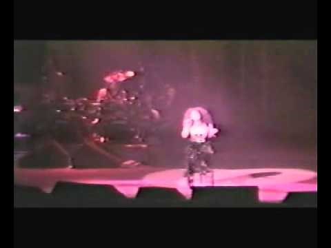 Cher (Live) - Love Hurts Tour - Six