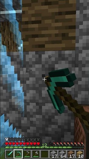 Minecraft, But Achievements Expand the Border