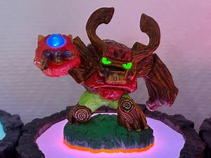 Démontage complet d’un Skylanders Tree Rex