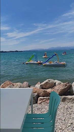 586) A wonderful and quiet afternoon on Lake Garda. Peschiera