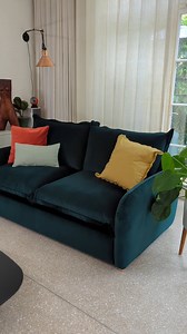 *sat here taking turns staring blankly at my hands and the beautifully formed SNUG in front of me, tryna decide if I was bitten by a spider or if an alien invasion started and ended while I was assembling my SNUG* 👽 Delivery in days 😎 NOT months 👉 https://bit.ly/GetYourSnugDeliveredInDays | Snug