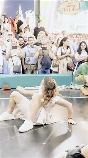 Watch the Wildest Devil's Wheel Fails of 2025! #OktoberfestHighlights #DevilsWheel #FestivalFails #Oktoberfest2025 #Viral | Devils Wheel Oktoberfest Fans