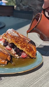 5 great brunch spots in Arizona!! Which ones did we miss?! 📍 @whatscrackincafe 📍 @brunchsnobrestaurant 📍 @henhousecafe_az 📍 @prepandpastry 📍 @hashkitchen #brunch #az #arizona #brunchspot #brunchideas | Hungry Hotline