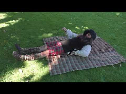 How to wear a Belted Plaid / Great Kilt