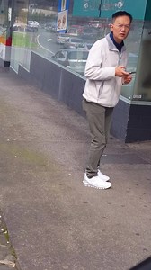 518K views · 3.8K reactions | Rubbish behaviour from this man today. We are well overdue a proper fine system here in NZ! Others countries have hefty penalties for this carry on. Change comes from each of us. Only together we can achieve a world free of plastic pollution. Don't be shy to call out the ones treating the place like a sewer. Prehaps even grab a cheeky video and share It online. #BeATidyKiwi | Geoff Reid NZ | Facebook