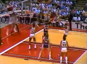 Ralph Sampson highlights | Vintage Hoops