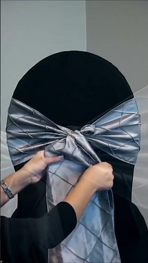 How to tie a flip tie! 🤩 #sash #short #decor #youtubeshorts #eventplanner #cvlinens