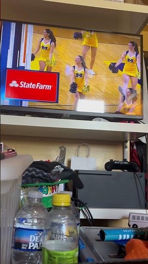 University of Michigan cheerleaders