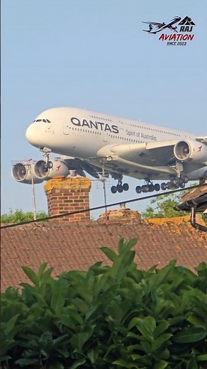 A RARE Giant Encounter!😳 Qantas Airbus A380 🇦🇺✈️👑. #qantas #airbusa380 #heathrowairport #shorts