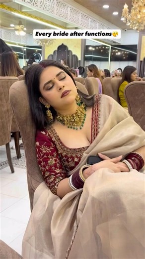 Bride Fell Asleep at Her Own Wedding Function | Sleep Lover | Beautiful Bride | Wedding Fun | Saree