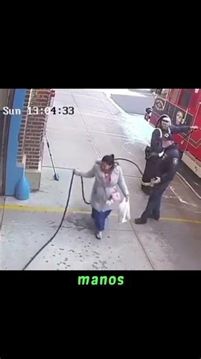 It shocked firefighters! 👩‍🚒