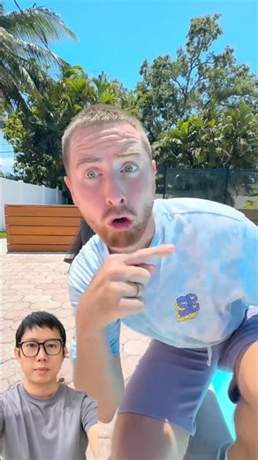 Anh muốn lấy chai Coca bên kia bể bơi #trending #trendingshorts #trendingvideo #shorts #shortsviral