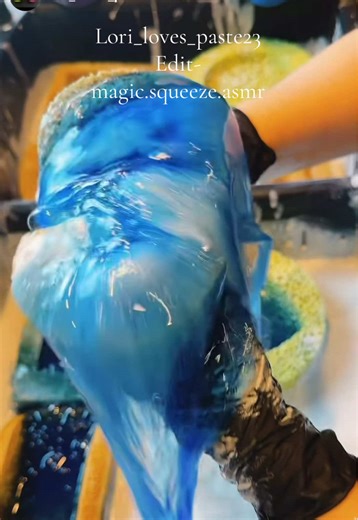 Deep Cleaning with Foamy Powder Bombs for Sinks