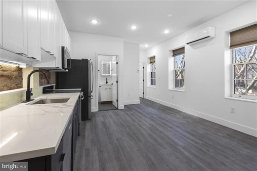 212 Catharine St #4, Philadelphia, PA 19147 - MLS PAPH2589988 - Coldwell Banker