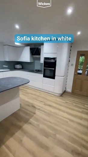 With 70 styles and up to 200 cabinet options, there's a kitchen to suit every style at Wickes. Book your free design appointment today to find your perfect match. http://spklr.io/61827XVw | Wickes