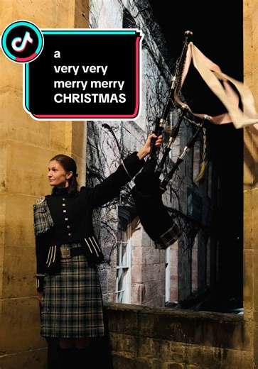 Merry Christmas with Bagpipes: A Festive Performance
