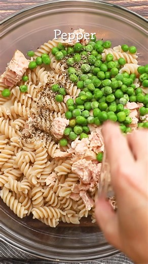 WATCH: https://iowagirleats.com/gluten-free-tuna-noodle-casserole/ What's for dinner tonight? Easy, cheesy Gluten Free Tuna Noodle Casserole! | Iowa Girl Eats