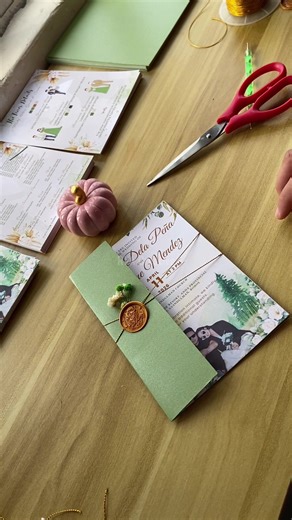 Creative Board Wedding Invitation Ideas