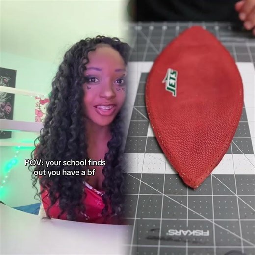 It’s the damn hey girly text for me #fyp #alt #dating #school #bf