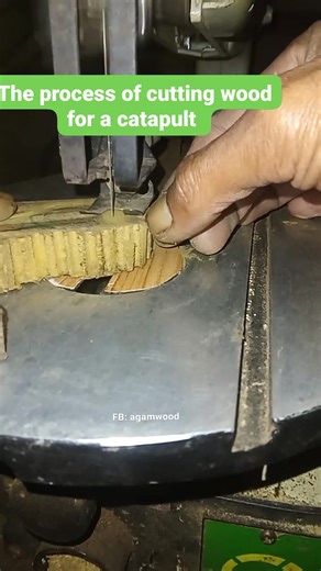 This is how to cut wood for a wooden catapult ✨ #slingshot #catapult #real #handmadeslingshot | Agam Woodworking