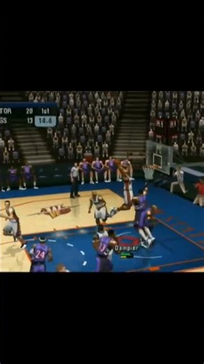 Can't make a shot! 😂#insidedrive #nba #retrogaming #xbox #oldschool