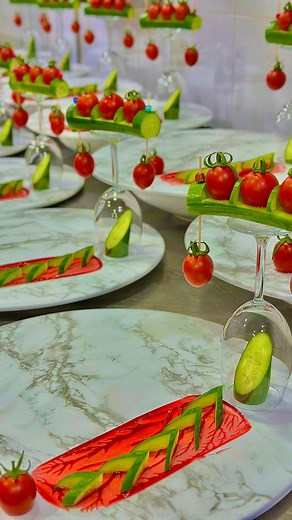 ✨🔪💫 #vonresort #chef #skills #reelsvideoシ #salatalık #sunum | Mehmet Uz