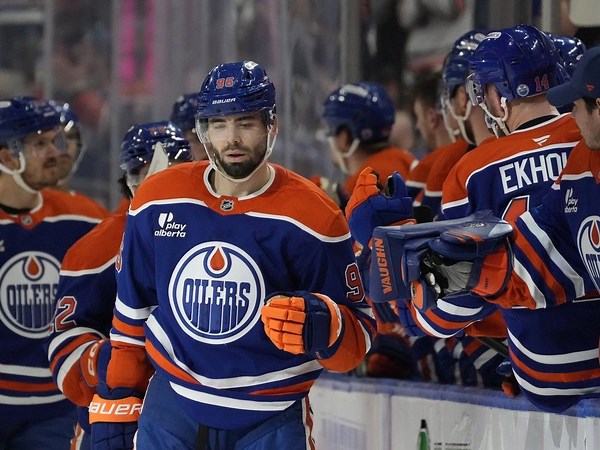 The Cult of Hockey's "Oilers' defence again collapses in loss to Toronto" podcast