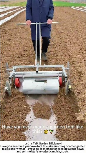 DIY Mulch Layer – Laying Plastic Film the Easy Way! 🛠️🌱