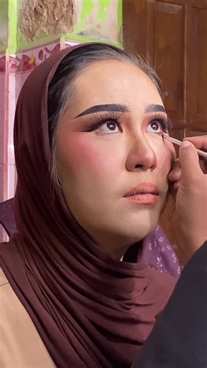 Simple Arabic Makeup Look Tutorial