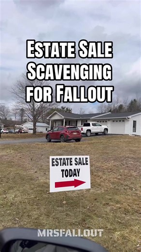 Stopped at an estate sale 15 minutes before closing on half price day and this Ink Spots record was literally sitting there waiting for me 🥰 #fallout #estatesale #mrsfallout