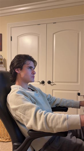 CALIFORNIA COOKIE 🌉 (@unbancookie)’s video of work hard play hard