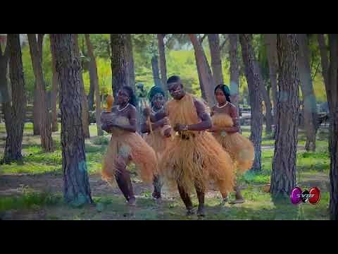 Canción tradicional Bubi (Guinea Ecuatorial) rescatada y cantada por Vitus Kake.