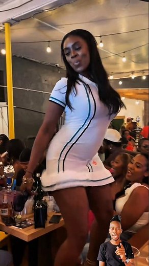 Learn the girls out clubs dance moves! edm SBI TECHN mix deep house tomorrowland