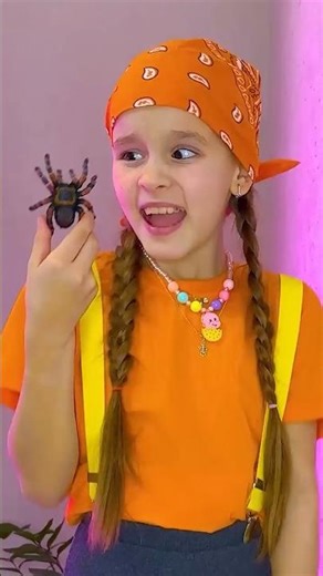 😲🪳 WOW! BUG PRANK + DISTRACTION?! #prank #fun