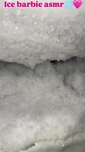 Ice Barbie Asmr🧊🩷❄️💕 on Instagram: "Flakey Original Freezer Frost Ice Eating❄️🩷🧊💕🥶🩵"