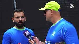 ⁉ Shaheen Afridi's nickname 🤔 Preparing in Australia 👀 Pakistan's X-factor Team mentor Matthew Hayden goes behind the scenes during the net session! #T20WorldCup | ICC - International Cricket Council
