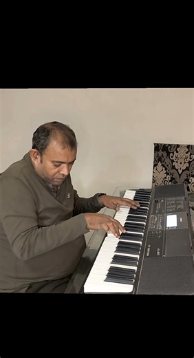 Ek Pal Ka Jeena | Kaho Na Pyaar Hai | Loop Music | Prelude | Instrumental Intro Music On Keyboard