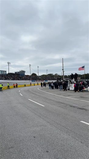 2.8K views · 1.6K reactions | THE SNOWBALL DERBY IS GREEN #snowballderby | FloRacing | Facebook