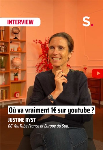 Où va vraiment 1 € sur @YouTube ? 👀 YouTube France publie son rapport : 💥 1 Md€ injecté dans l’économie 👥 24k emplois 💰  10 sources de monétisation 📈 50% des revenus pub → créateurs On est allés chez @Google, interroger Justine Ryst (DG YouTube France). En 2025, les créateurs ne sont plus juste des YouTubeurs : ce sont des entreprises média, des producteurs, des CEO. YouTube n’est plus une plateforme. C’est une économie complète → le centre de gravité de la Creator Economy française. #Strat