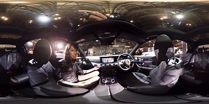 【東京オートサロン 2017】展示モデルご紹介ムービー＜E 200 AVANTGARDE Sports＞ メルセデス・ベンツ／スマートスタンド（中ホール5）で展示している「E 200 AVANTGARDE Sports」をモデルコンパニオンが紹介します。12.3インチのワイドディスプレイや、室内を上質に照らすアンビエントライトなど、Eクラスの快適な室内空間を360度カメラでご覧ください！ 最終日を迎えた「東京オートサロン 2017」、本日は17:00まで開催しています。 メルセデス・ベンツ／スマートスタンド（中ホール5）で皆さまのご来場をお待ちしています！ ▽「東京オートサロン 2017」メルセデス・ベンツ スペシャルサイトはこちら http://mb-live.jp/campaign/2017/tokyo-autosalon/ #メルセデス #ベンツ #Mercedes #Benz #Eクラス #TAS2017 #オートサロン | メルセデス・ベンツ日本／Mercedes-Benz Japan