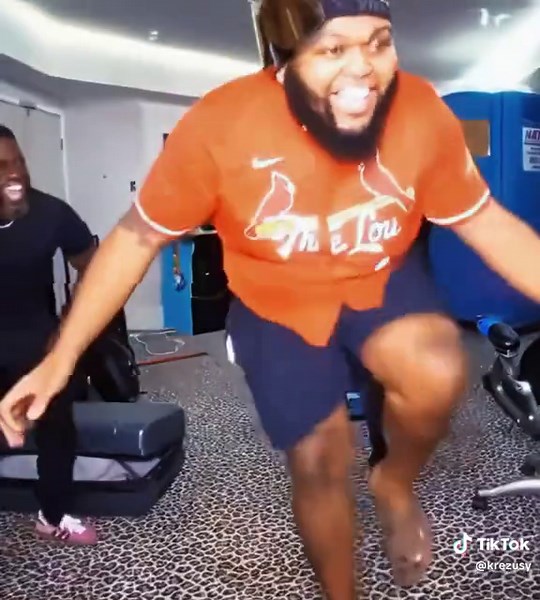 Discover the Rhythm of WALTZ FUNK: Dance to Brazilian Beats