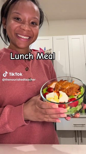 Your gentle reminder that meal prep doesn’t have to be complicated ✨ fresh ingredients, homemade dressing, and balanced nutrition for the week 🤍 #easyrecipe #mealideas #teachertok #fyp #cookwithme