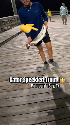 Midnight Monster at Palacios Pier!!👀#fishing #speckledtrout #outdoors