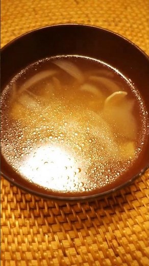 玉ねぎとベーコンのコンソメスープ👩‍🍳🍽️🤍 #自炊記録 #おうちご飯 #コンソメスープ#簡単レシピ #asmr