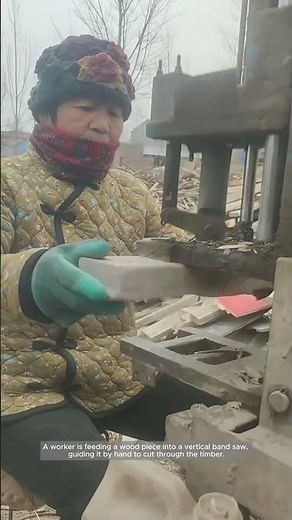 Hand-Guided Resaw on a Vertical Band Saw