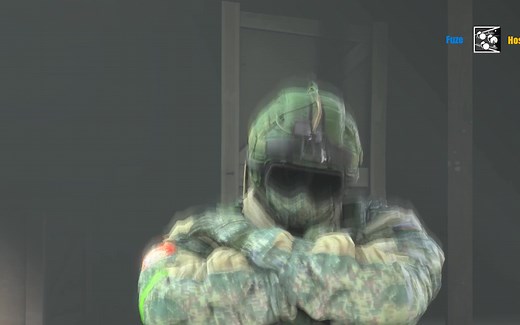 Fuze完成任务后开心地跳起了哥萨克舞 Kazotsky (vote)kick