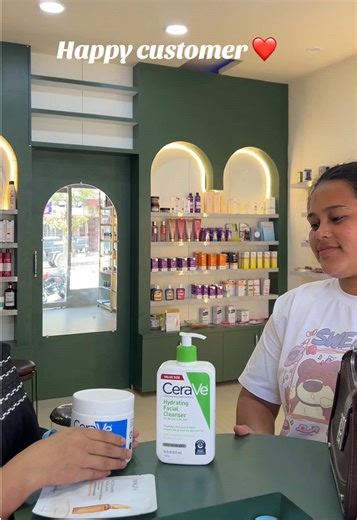 Happy Customer Experiences at Glam Beauty Bar