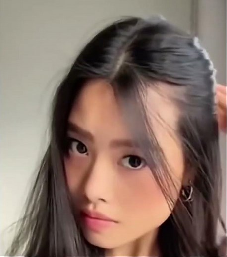 Claw clip hairstyle for girls 🍁#trending #hairstyle ‪@LuxyHair‬ ‪@Beauty.Secret1‬